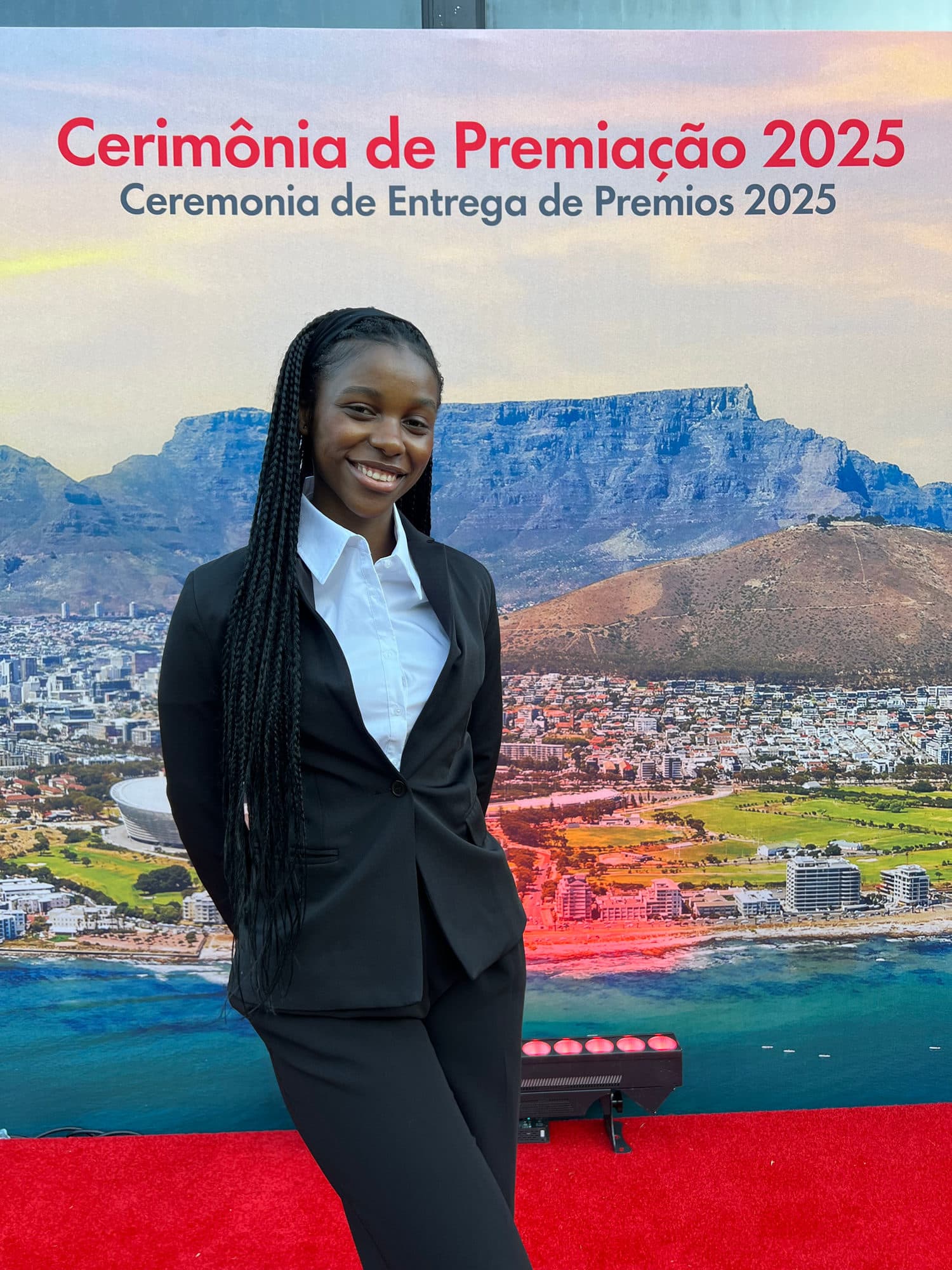 Shell hostess portrait at the Cape Town ceremony